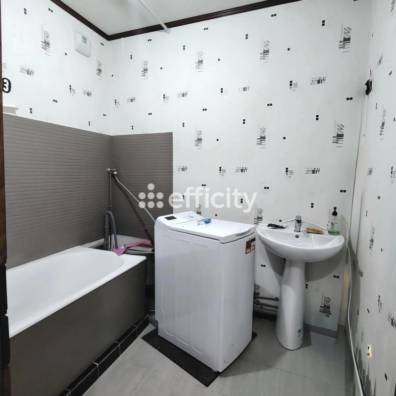 Appartement - 75 m² - 4 pièces