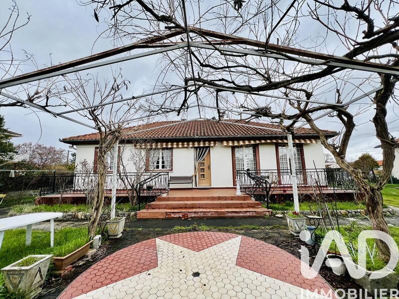 Maison - 94 m² - 5 pièces