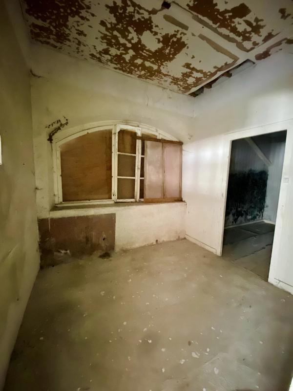 Maison - 200 m² - 6 pièces