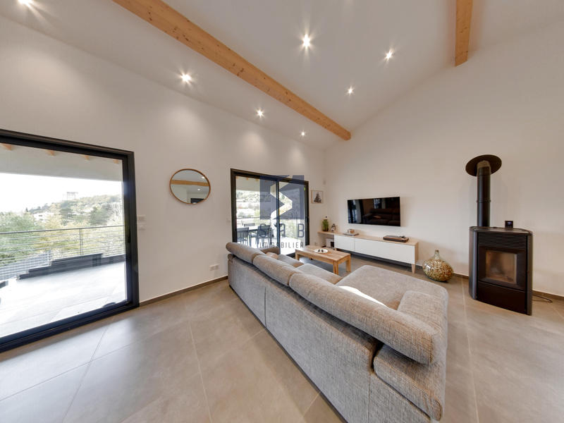 Villa - 120 m² - 5 pièces