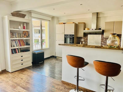 Appartement - 76 m² - 3 pièces