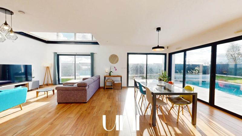 Maison - 178 m² - 6 pièces