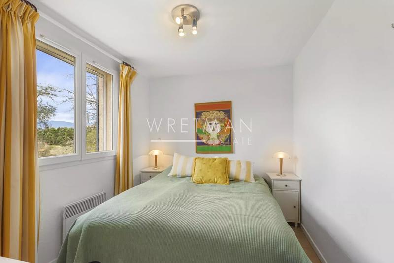 Maison - 218 m² - 8 pièces