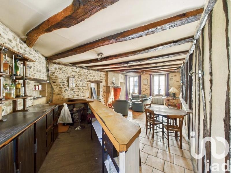 Maison - 311 m² - 10 pièces