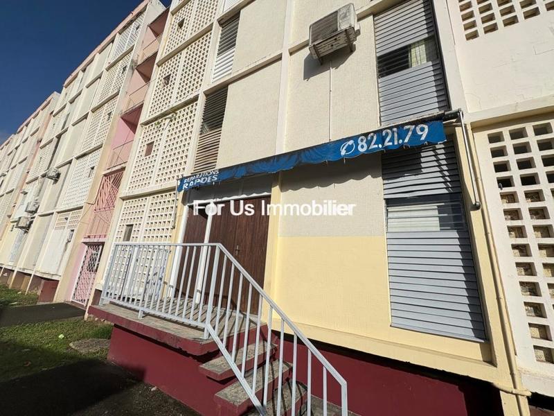 Local commercial - 24 m² - 1 pièce