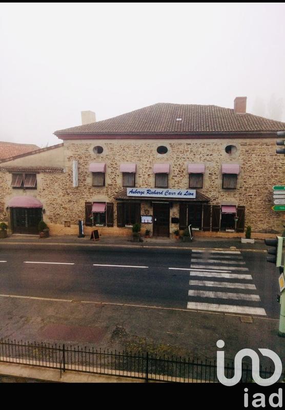 Maison - 311 m² - 10 pièces