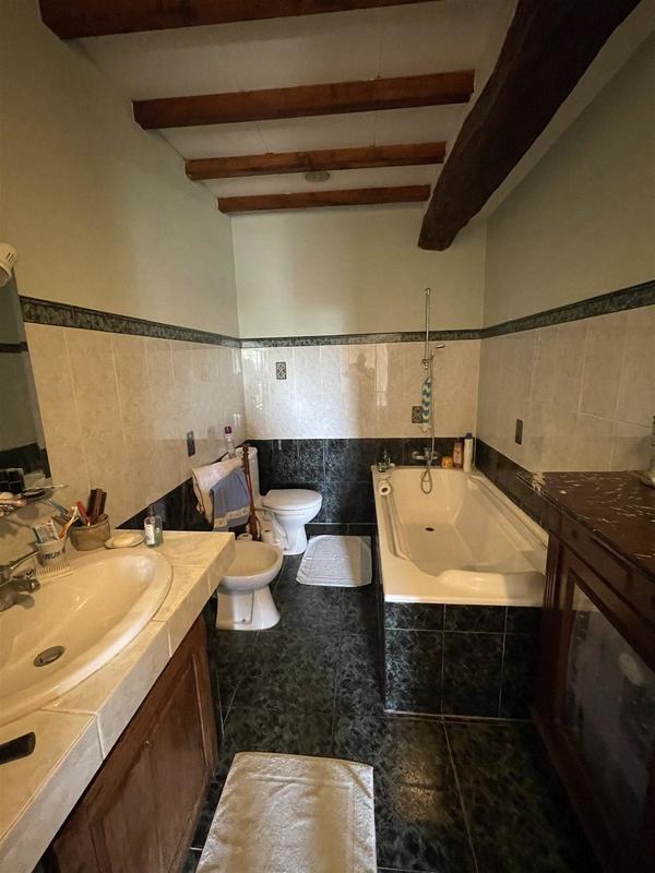 Maison ancienne - 240 m² - 10 pièces