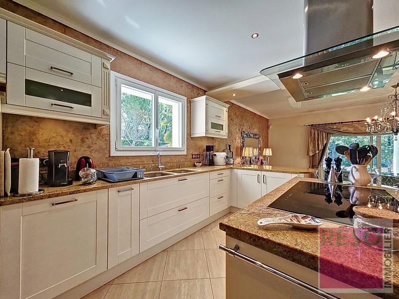 Villa - 274 m² - 7 pièces