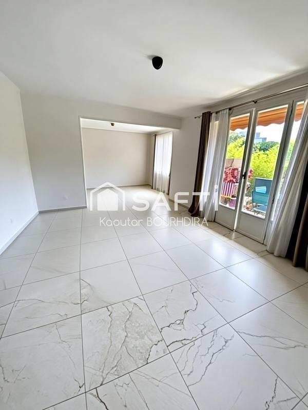 Appartement - 98 m² - 5 pièces