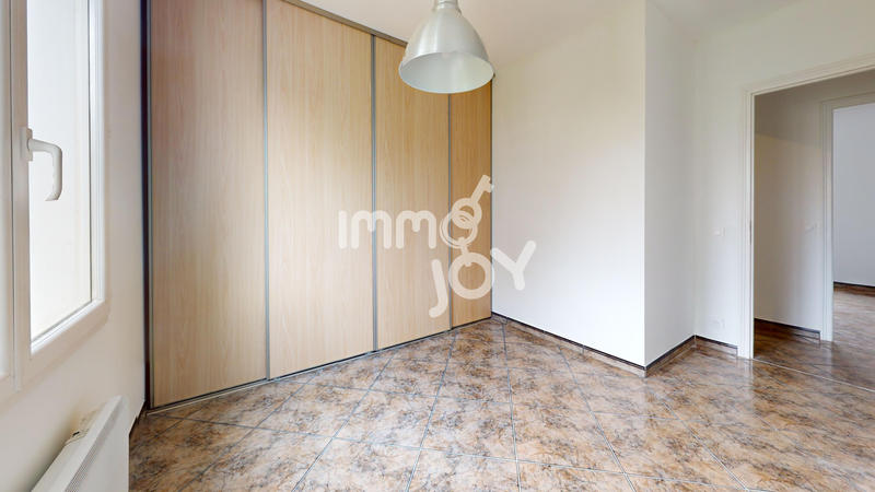 Maison - 121 m² - 5 pièces