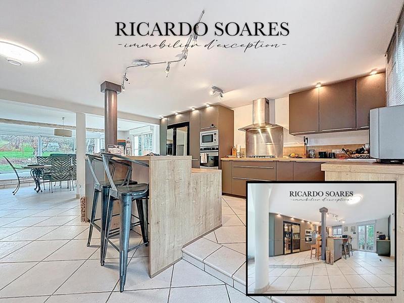 Maison - 180 m² - 7 pièces