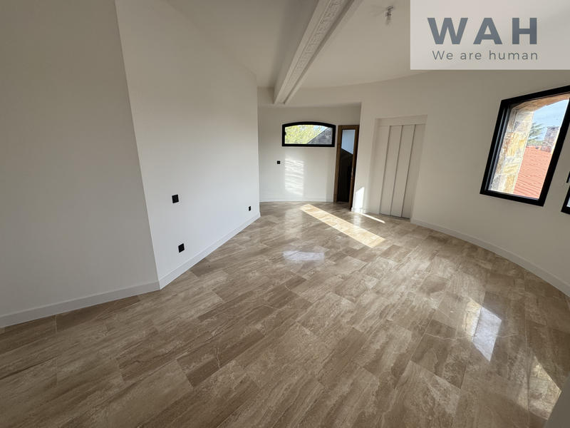 Duplex - 144 m² - 5 pièces