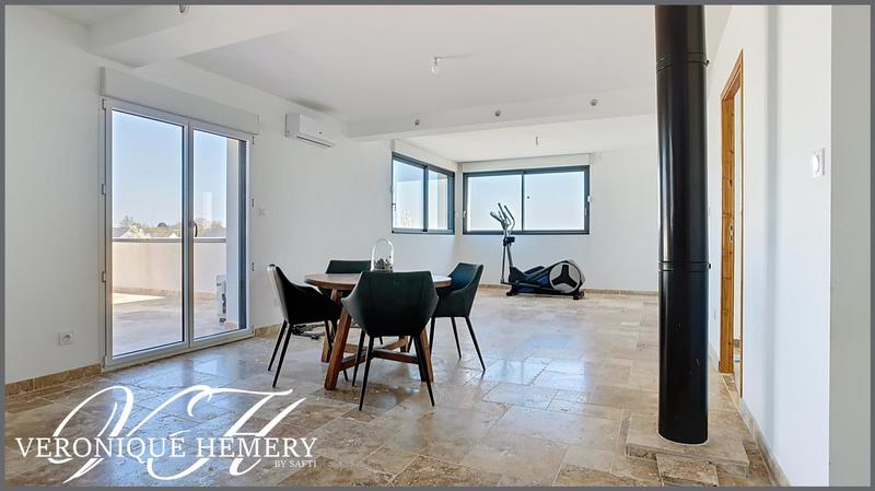 Maison - 198 m² - 5 pièces