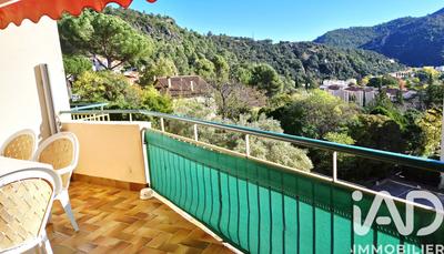 Appartement - 77 m² - 3 pièces