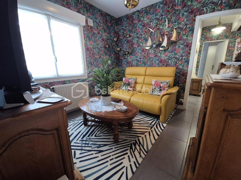 Maison traditionnelle - 111 m² - 6 pièces