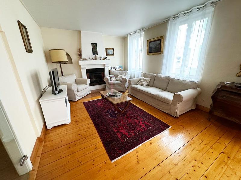 Maison - 127 m² - 5 pièces