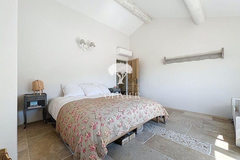 Propriété - 125 m² - 4 pièces