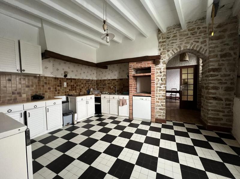 Maison - 262 m² - 9 pièces