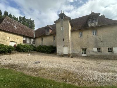 Maison - 420 m² - 12 pièces