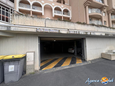 Parking / Garage - 12 m²