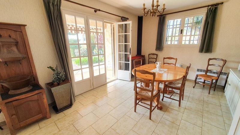 Villa - 245 m² - 7 pièces