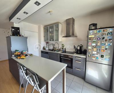 Appartement - 77 m² - 4 pièces