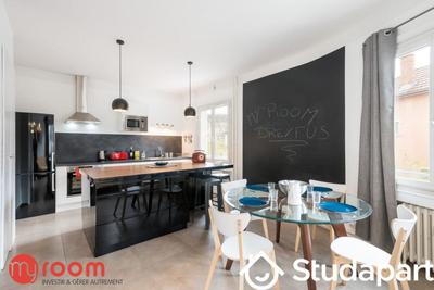 Chambre - 14 m² - 1 pièce