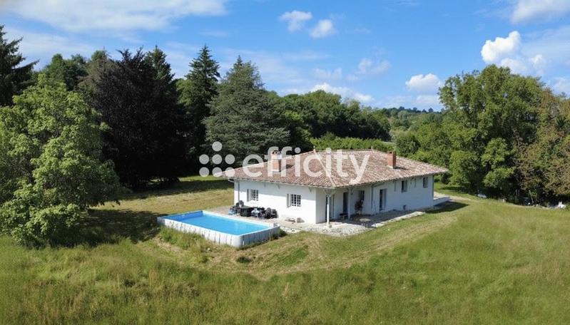 Maison de campagne - 224 m² - 9 pièces