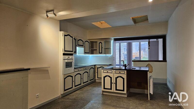 Local commercial - 102 m²