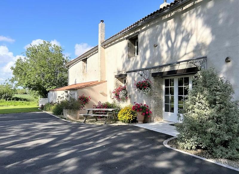 Maison - 520 m² - 14 pièces