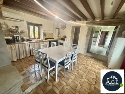 Maison - 174 m² - 8 pièces