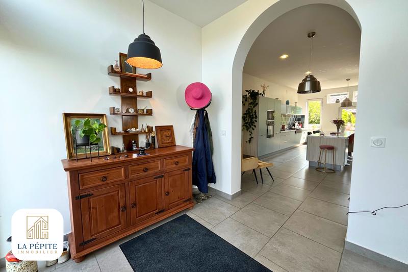 Maison - 170 m² - 6 pièces