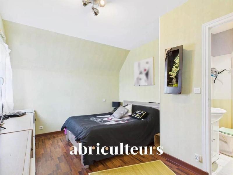 Maison - 175 m² - 6 pièces