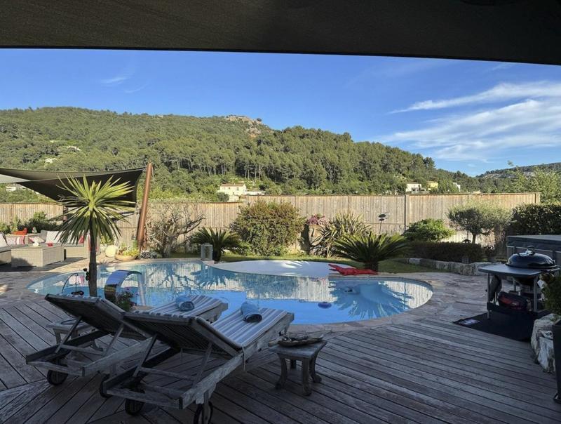 Maison - 110 m² - 6 pièces