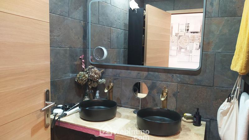 Appartement - 150 m² - 5 pièces