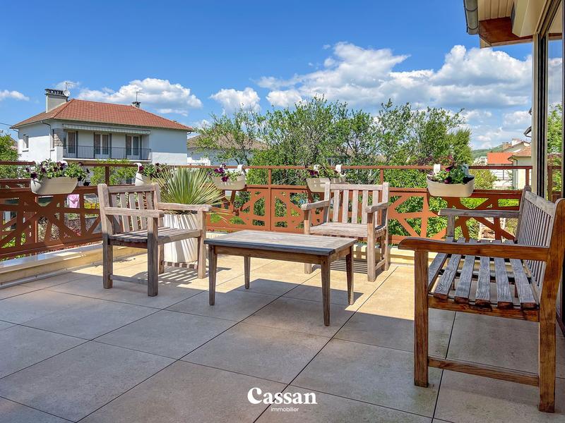 Maison - 194 m² - 7 pièces