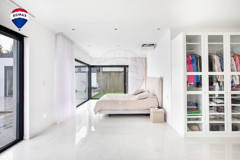 Maison - 187 m² - 6 pièces