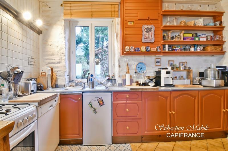 Maison - 198 m² - 7 pièces