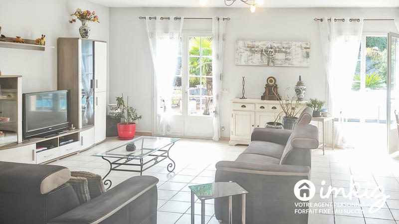 Maison - 408 m² - 13 pièces