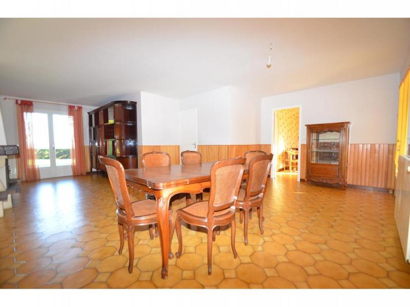Maison - 137 m² - 5 pièces