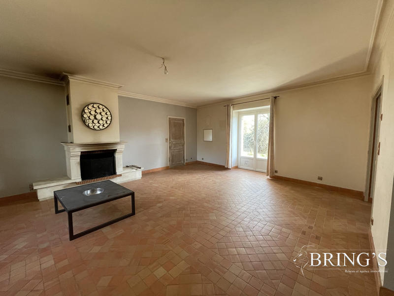 Maison - 186 m² - 7 pièces