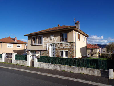 Maison - 91 m² - 7 pièces