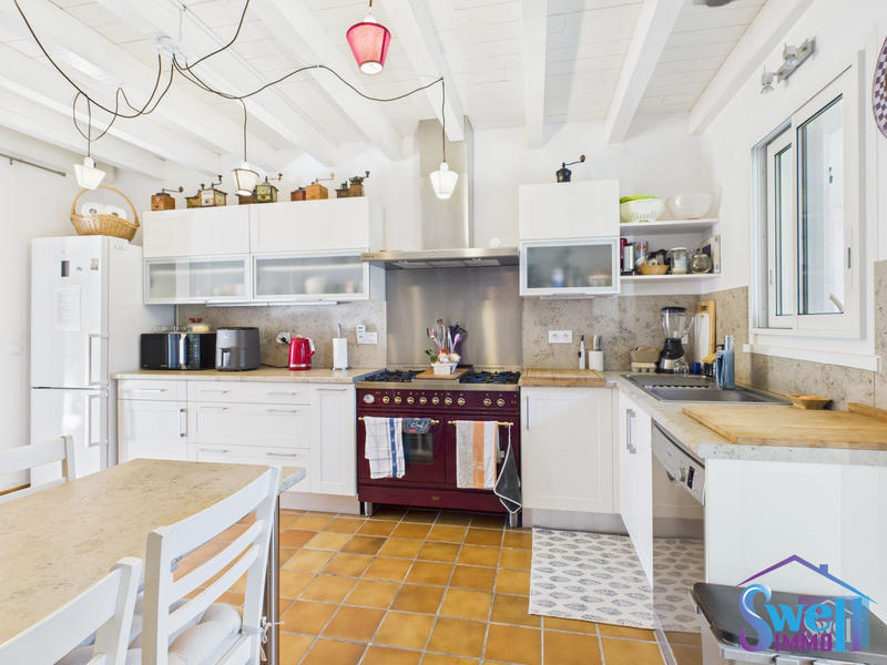 Maison traditionnelle - 140 m² - 6 pièces