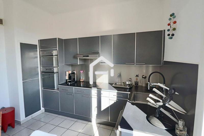 Appartement - 115 m² - 4 pièces