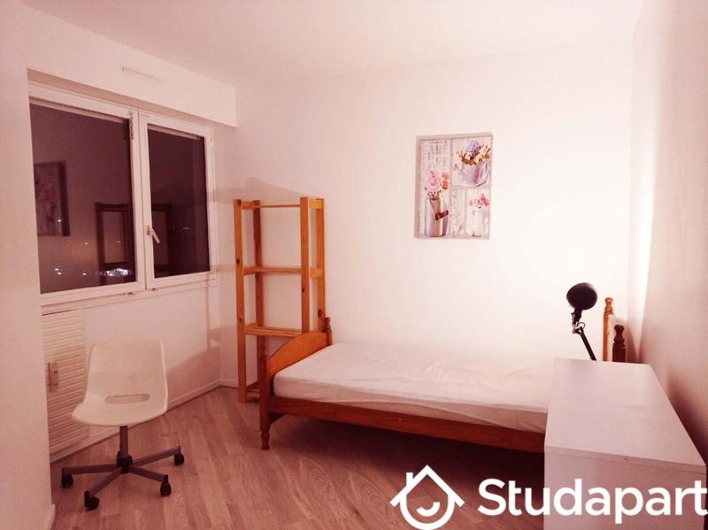 Chambre - 10 m² - 1 pièce