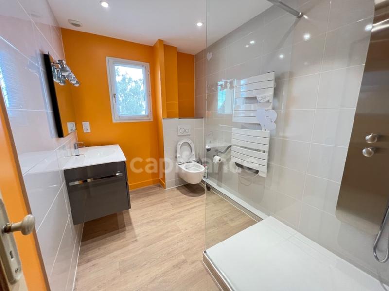 Maison - 138 m² - 6 pièces