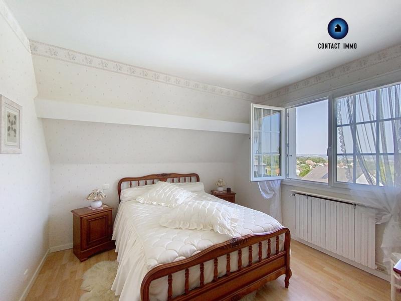 Maison traditionnelle - 200 m² - 7 pièces