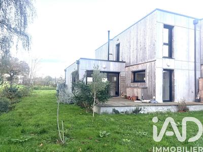 Maison - 101 m² - 5 pièces