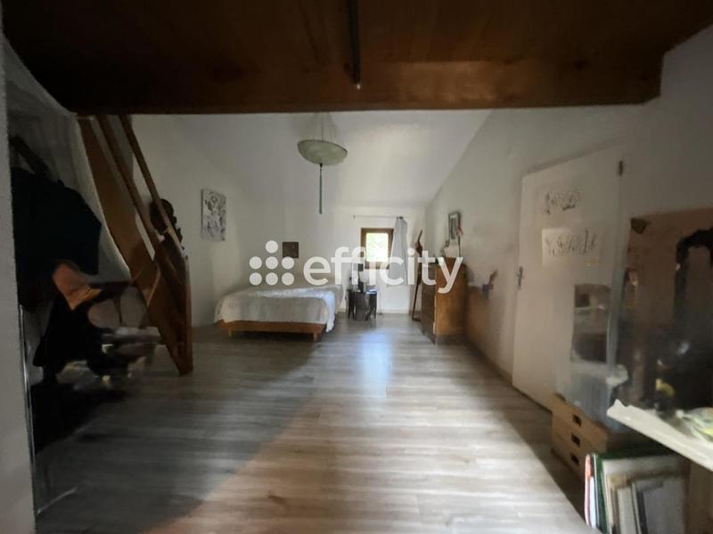 Maison - 184 m² - 9 pièces