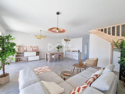 Appartement - 81 m² - 3 pièces